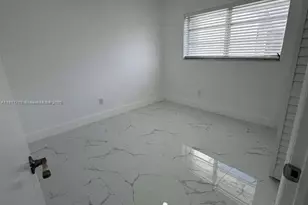 15201 NE 6th Ave, Miami, FL 33162 - Photo 10