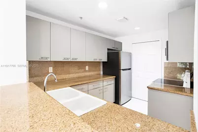 6670 NW 114th Ave #624, Doral, FL 33178 - Photo 4