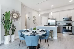 9097 NW 57th St, Tamarac, FL 33351 - Photo 8