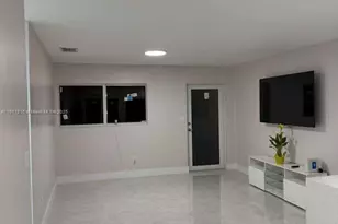 7781 Simms St, Hollywood, FL 33024 - Photo 4