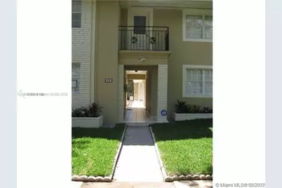 30 Phoenetia Ave #8, Coral Gables, FL 33134 - Photo 2