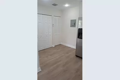 30 Phoenetia Ave #8, Coral Gables, FL 33134 - Photo 6