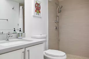 10207 Sunrise Lakes Blvd, Sunrise, FL 33322 - Photo 20