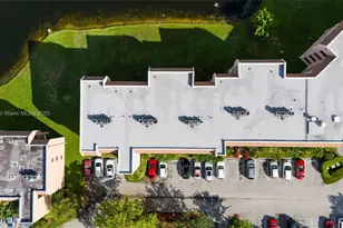 10207 Sunrise Lakes Blvd, Sunrise, FL 33322 - Photo 32