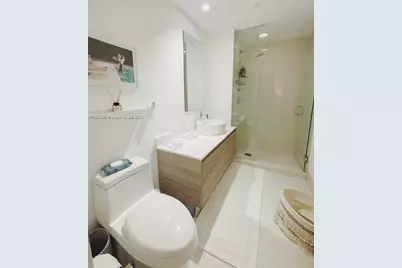 121 NE 34th St #1409, Miami, FL 33137 - Photo 6