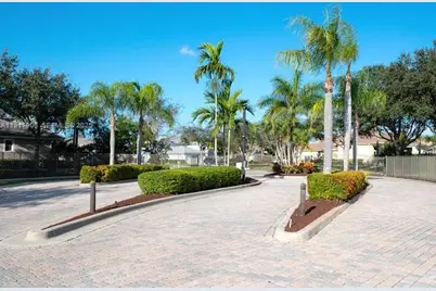 585 SW Yacht Basin Way, Stuart, FL 34997 - Photo 20