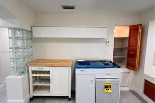 161 SW 52nd Ct, Miami, FL 33134 - Photo 6