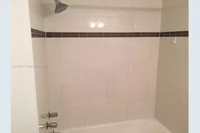 4240 NW 79th Ave #1C, Doral, FL 33166 - Photo 12