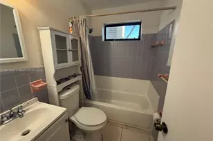 521 SW 9th St, Hallandale Beach, FL 33009 - Photo 4