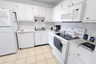 1200 NE Miami Gardens Dr, Miami, FL 33179 - Photo 4