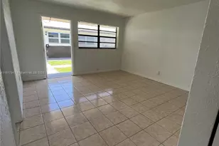 300 NW 5th Terrace, Hallandale Beach, FL 33009 - Photo 4