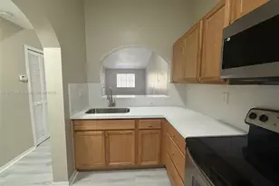 2911 SE 13th Rd, Homestead, FL 33035 - Photo 14