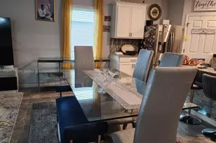 2271 SW Arlington Dr SW, Vero Beach, FL 32968 - Photo 4