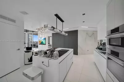 851 NE 1st Ave #2203, Miami, FL 33132 - Photo 34