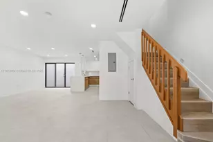 6885 NW 169th St, Hialeah, FL 33015 - Photo 4