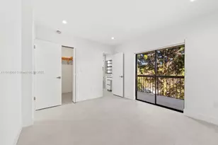 6885 NW 169th St, Hialeah, FL 33015 - Photo 16