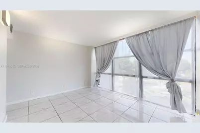 1000 Parkview Dr #431, Hallandale Beach, FL 33009 - Photo 36