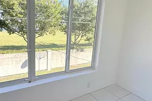 20337 NE 2nd Ave, Miami, FL 33179 - Photo 22