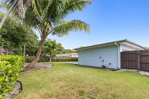8910 NE 9th Ct, Miami, FL 33138 - Photo 32