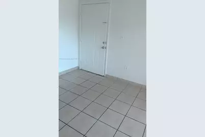 450 W Palm Cir W #104, Pembroke Pines, FL 33025 - Photo 8