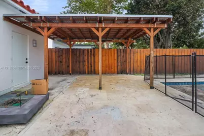 2215 Cleveland St, Hollywood, FL 33020 - Photo 28