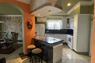 232 SW 7th Ave, Hallandale Beach, FL 33009 - Photo 14