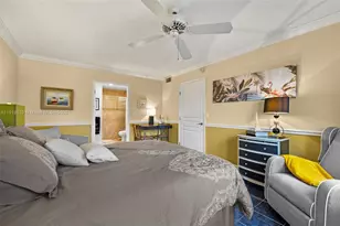 200 Diplomat Pkwy, Hallandale Beach, FL 33009 - Photo 18