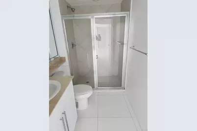 325 S Biscayne Blvd #921, Miami, FL 33131 - Photo 36