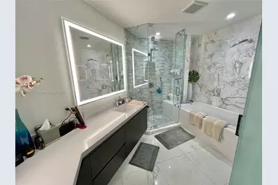 851 NE 1st Ave #2605, Miami, FL 33132 - Photo 10