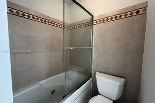 721 SE 1st Way, Deerfield Beach, FL 33441 - Photo 16