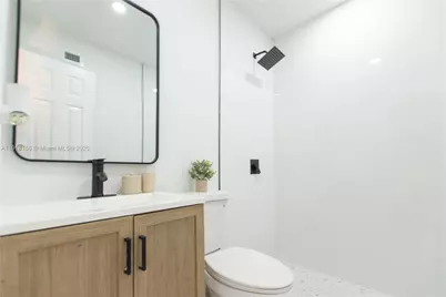 3721 SW 46th Ave, West Park, FL 33023 - Photo 12