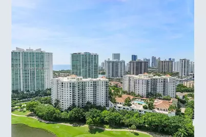 20000 E Country Club Dr #1102, Aventura, FL 33180 - Photo 36