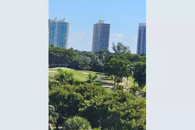 20500 W Country Club Dr #716, Aventura, FL 33180 - Photo 4