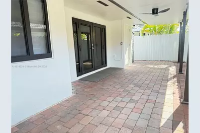 2146 SW 103rd Pl, Miami, FL 33165 - Photo 32
