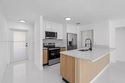 3956 NW 207th St Rd, Miami Gardens, FL 33055 - Photo 12