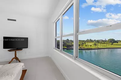 9102 W Bay Harbor Dr #5D, Bay Harbor Islands, FL 33154 - Photo 30
