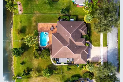 13372 SW 40th St, Davie, FL 33330 - Photo 22