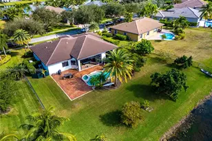 13372 SW 40th St, Davie, FL 33330 - Photo 4