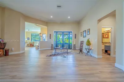 13372 SW 40th St, Davie, FL 33330 - Photo 14