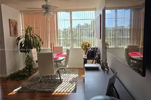 1400 St Charles Pl, Pembroke Pines, FL 33026 - Photo 4