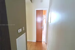 935 9th St, Miami Beach, FL 33139 - Photo 10