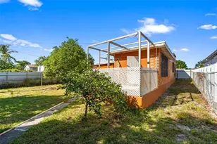 1260 NE 155th St, North Miami Beach, FL 33162 - Photo 8