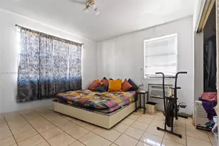 1260 NE 155th St, North Miami Beach, FL 33162 - Photo 14