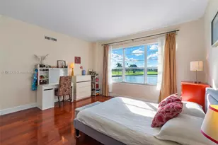 9102 W Bay Harbor Dr, Bay Harbor Islands, FL 33154 - Photo 20