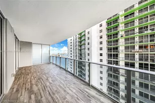 488 NE 18th St, Miami, FL 33132 - Photo 2