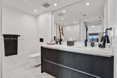 18100 N Bay Rd #909, Sunny Isles Beach, FL 33160 - Photo 8