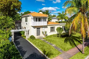 3586 Flamingo Dr, Miami Beach, FL 33140 - Photo 2