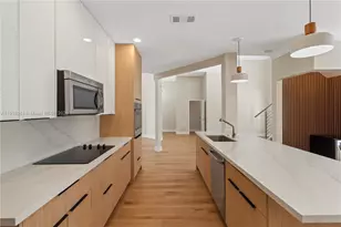 11032 NW 48th Ln, Doral, FL 33178 - Photo 10