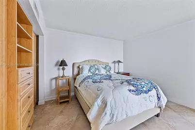 5420 N Ocean Dr #305, Singer Island, FL 33404 - Photo 12