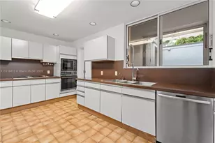 2475 S Bayshore Dr, Miami, FL 33133 - Photo 34